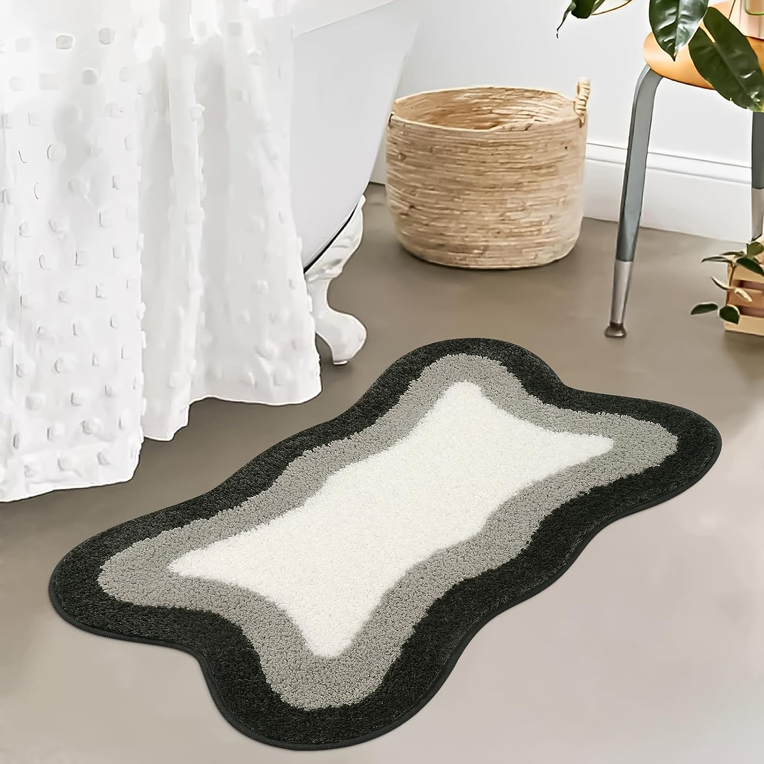 Black Gradient Non-Slip Plush Bathroom Bath Mat with Irregular Shape