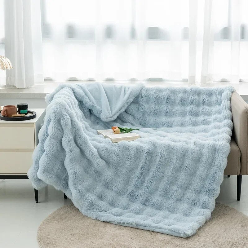 Super Soft Plush Fleece Winter Blanket – Cozy, Anti-Pilling, Machine Washable