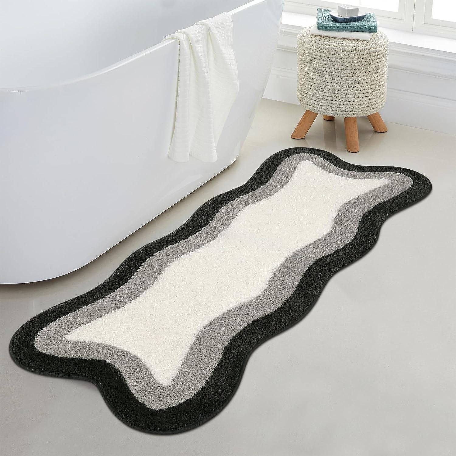 Black Gradient Non-Slip Plush Bathroom Bath Mat with Irregular Shape